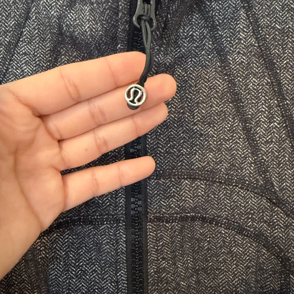 Lululemon Define Jacket in Heathered Herringbone Black Grey Size 4 - Picture 9 of 11